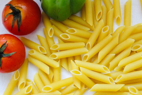 Photo dog, pasta, rice, carbohydrates, diet, science